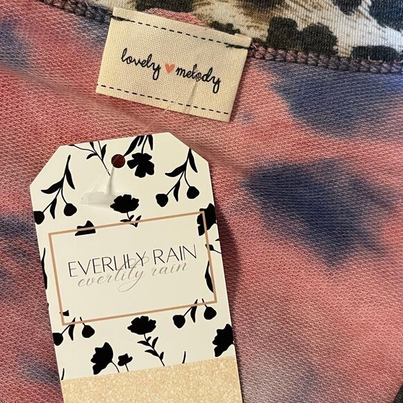 Everlily Rain Lovely Melody Ultra Soft Fleece Sweatshirt in Pink/Multi Size XL - Picture 6 of 7